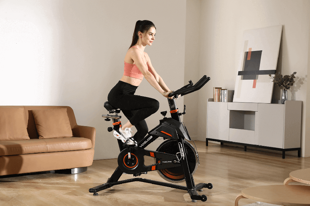 Beginners should master the correct sitting posture of the exercise bike